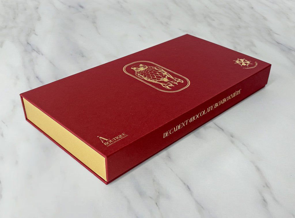 DECADENT BONBONNIÈRE 32